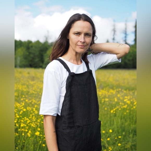 Beaton Linen 100% Linen Shortalls Overall Shorts Romper in Black - Picture 4 of 12